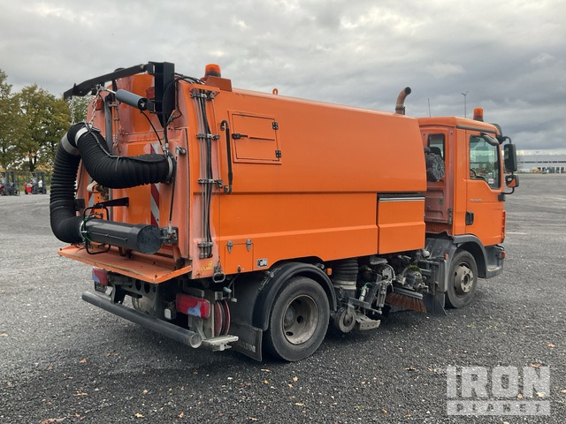 2013 MAN TGL12.220 2013 Faun ViaJet 5R-HS on Kehrmaschine - Autočistilica: slika 4 2013 MAN TGL12.220 2013 Faun ViaJet 5R-HS on Kehrmaschine - Autočistilica: slika 4