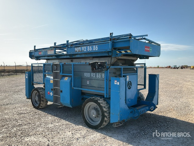 2006 Genie GS5390RT 4x4 Diesel Scissor Lift - Lift u obliku makaza: slika 4 2006 Genie GS5390RT 4x4 Diesel Scissor Lift - Lift u obliku makaza: slika 4