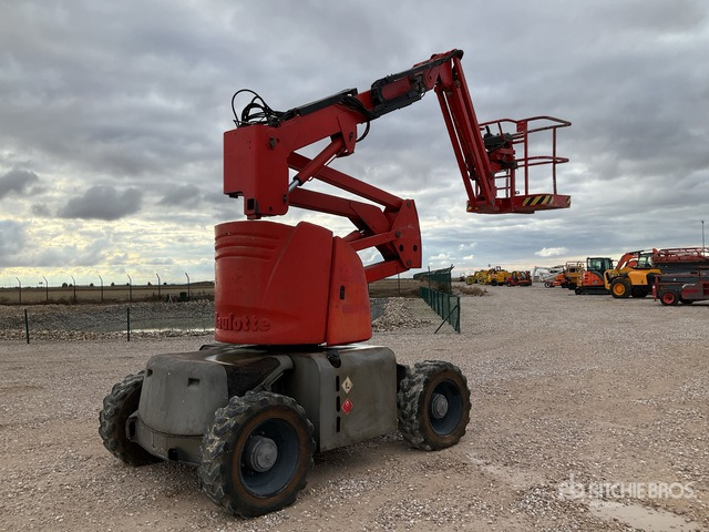 2006 Haulotte HA12PX 4WD Diesel Articulating Boom Lift - Zglobna platforma: slika 1 2006 Haulotte HA12PX 4WD Diesel Articulating Boom Lift - Zglobna platforma: slika 1