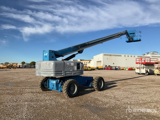 2007 Genie S85 4WD Diesel Telescopic Boom Lift - Teleskopska platforma: slika 1 2007 Genie S85 4WD Diesel Telescopic Boom Lift - Teleskopska platforma: slika 1