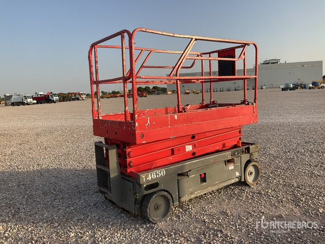 2007 Haulotte Compact 10 Electric (Inoperable) Scissor Lift - Lift u obliku makaza: slika 4 2007 Haulotte Compact 10 Electric (Inoperable) Scissor Lift - Lift u obliku makaza: slika 4