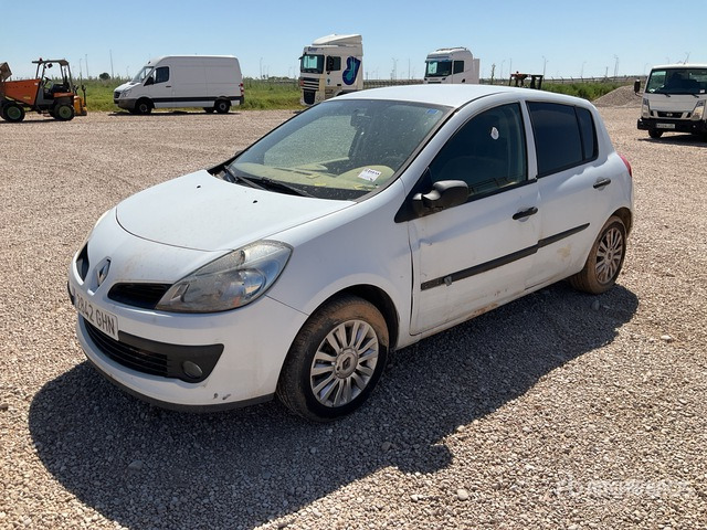 2008 Renault Clio 1.5D (Inoperable) Automobile - Automobil: slika 2 2008 Renault Clio 1.5D (Inoperable) Automobile - Automobil: slika 2