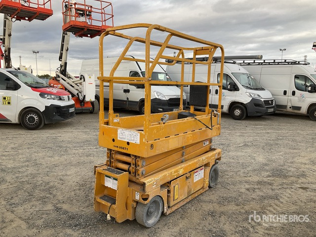2015 Haulotte Optimum 8 Electric Scissor Lift - Lift u obliku makaza: slika 3 2015 Haulotte Optimum 8 Electric Scissor Lift - Lift u obliku makaza: slika 3