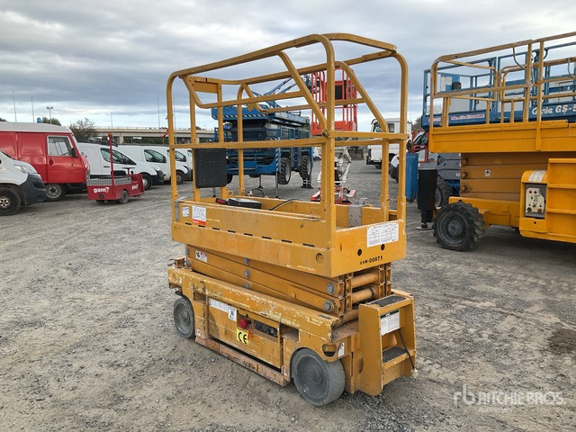 2015 Haulotte Optimum 8 Electric Scissor Lift - Lift u obliku makaza: slika 2 2015 Haulotte Optimum 8 Electric Scissor Lift - Lift u obliku makaza: slika 2