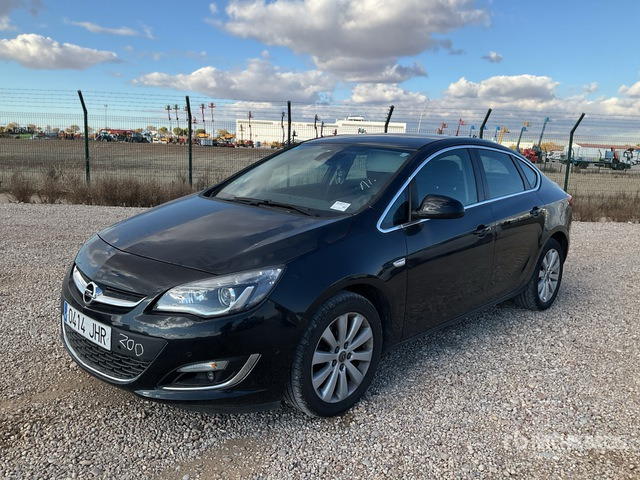 2015 Opel Astra Automobile - Automobil: slika 1 2015 Opel Astra Automobile - Automobil: slika 1