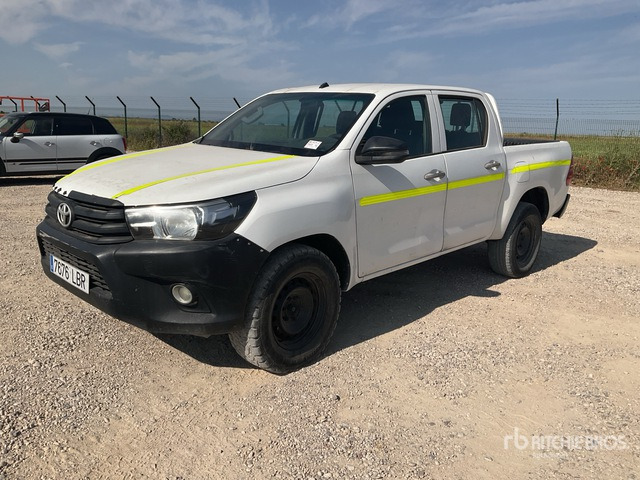 2019 Toyota Hilux 4x4 Crew Cab Pickup - Pikap: slika 1 2019 Toyota Hilux 4x4 Crew Cab Pickup - Pikap: slika 1