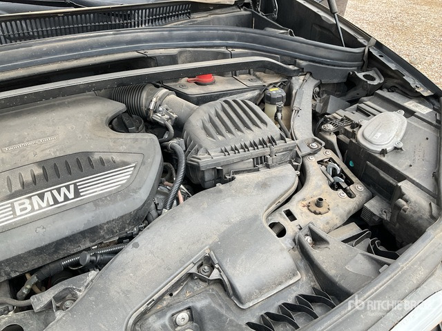 2020 BMW X1 20 XDrive Automobile - Automobil: slika 5 2020 BMW X1 20 XDrive Automobile - Automobil: slika 5