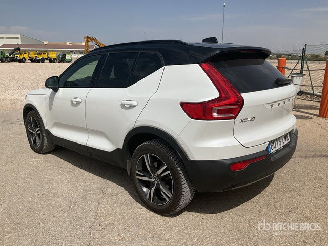 2020 Volvo XC40 SUV - SUV: slika 2 2020 Volvo XC40 SUV - SUV: slika 2