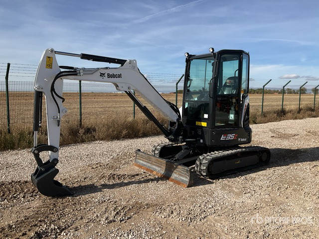 2024 Bobcat E35Z Mini Excavator: <6.6t - Mini bager: slika 1 2024 Bobcat E35Z Mini Excavator: <6.6t - Mini bager: slika 1