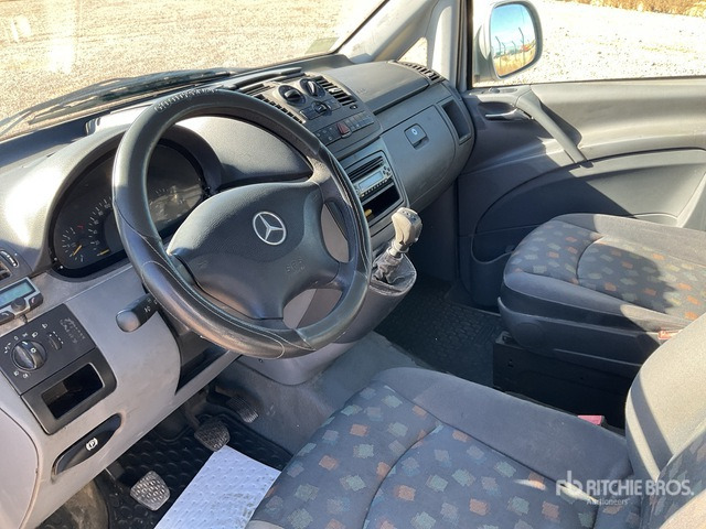 2003 Mercedes-Benz 115 CDI 8 Passenger Van - Dostavno vozilo: slika 5 2003 Mercedes-Benz 115 CDI 8 Passenger Van - Dostavno vozilo: slika 5