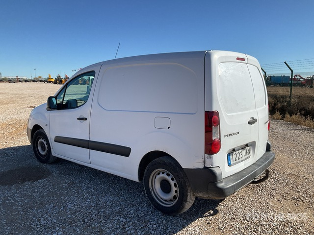 2016 Peugeot Partner Cargo Van - Dostavno vozilo: slika 2 2016 Peugeot Partner Cargo Van - Dostavno vozilo: slika 2