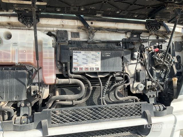 2013 Iveco AD260S27Y 6x2 Cab and Chassis - Druga mašina: slika 5 2013 Iveco AD260S27Y 6x2 Cab and Chassis - Druga mašina: slika 5