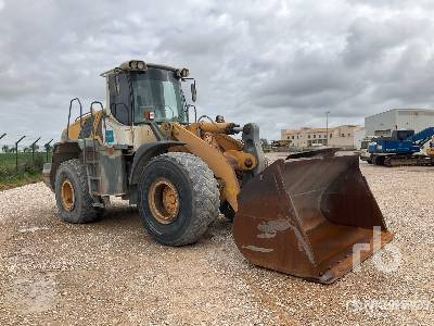 LIEBHERR L556 - Utovarivač točkaš: slika 4 LIEBHERR L556 - Utovarivač točkaš: slika 4