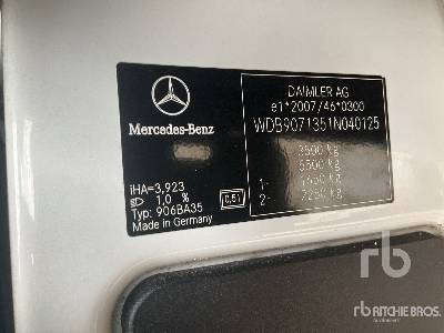 MERCEDES-BENZ SPRINTER 4x2 - Kamion sa zatvorenim sandukom: slika 5 MERCEDES-BENZ SPRINTER 4x2 - Kamion sa zatvorenim sandukom: slika 5