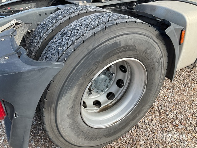 2015 DAF XF460FT 4x2 S/A Sleeper Truck Tractor - Tegljač: slika 5 2015 DAF XF460FT 4x2 S/A Sleeper Truck Tractor - Tegljač: slika 5