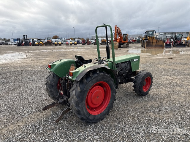 1989 Fendt 205 4WD Tractor - Traktor: slika 3 1989 Fendt 205 4WD Tractor - Traktor: slika 3