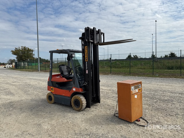 2005 Toyota 7FB18 1750 kg Electric Forklift - Električni viljuškar: slika 4 2005 Toyota 7FB18 1750 kg Electric Forklift - Električni viljuškar: slika 4