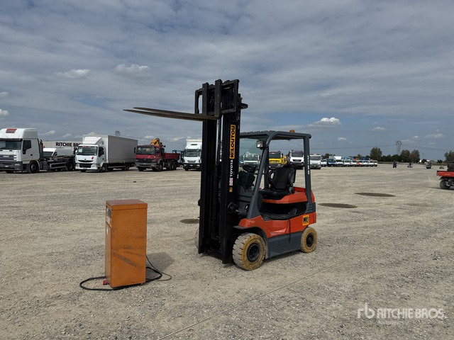 2005 Toyota 7FB18 1750 kg Electric Forklift - Električni viljuškar: slika 2 2005 Toyota 7FB18 1750 kg Electric Forklift - Električni viljuškar: slika 2
