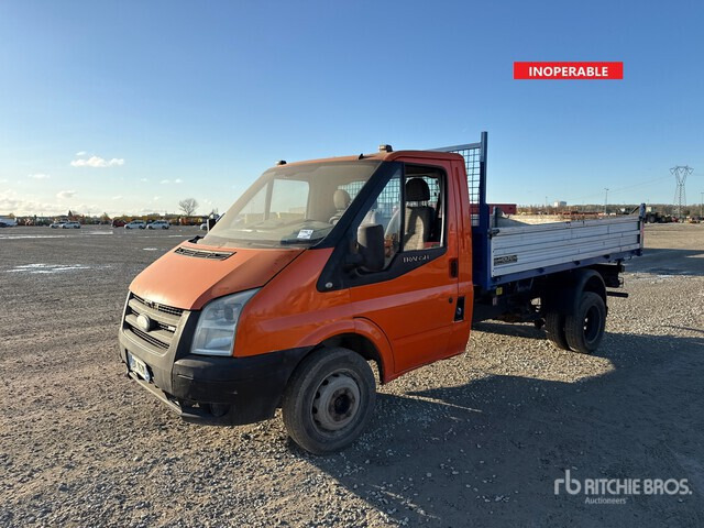 2006 Ford Transit (Inoperable) Dump Truck: Light Duty - Istovarivač: slika 2 2006 Ford Transit (Inoperable) Dump Truck: Light Duty - Istovarivač: slika 2