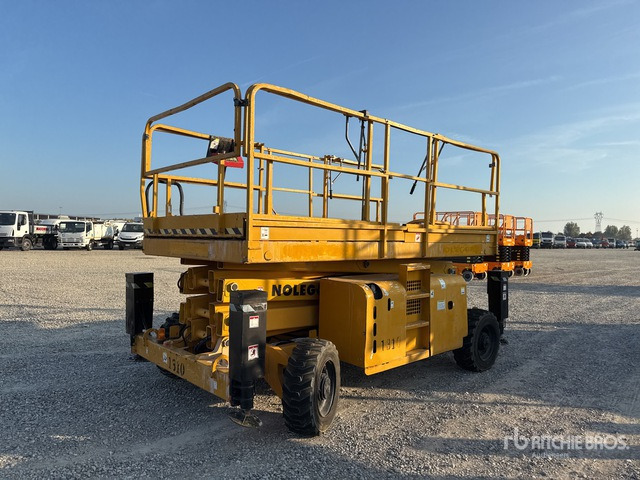 2007 Haulotte H12SX Diesel (Inoperable) Scissor Lift - Lift u obliku makaza: slika 4 2007 Haulotte H12SX Diesel (Inoperable) Scissor Lift - Lift u obliku makaza: slika 4