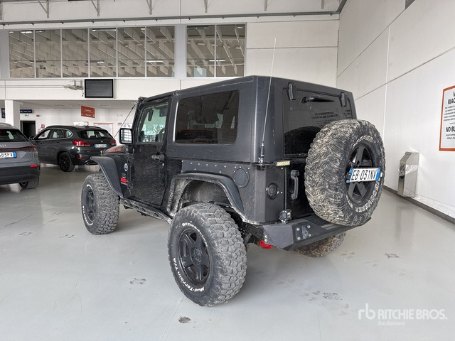 2009 Chrysler Jeep Wrangler Rubicon SUV Sport Utility Vehicle - SUV: slika 3 2009 Chrysler Jeep Wrangler Rubicon SUV Sport Utility Vehicle - SUV: slika 3