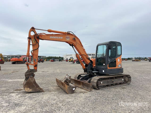 2009 Doosan DX80R Escavatore cingolato - Bager guseničar: slika 1 2009 Doosan DX80R Escavatore cingolato - Bager guseničar: slika 1