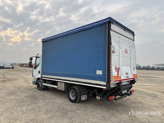 2010 Renault Midlum 215.75 4x2 Curtain Side Truck - Kamion sa ceradom: slika 3 2010 Renault Midlum 215.75 4x2 Curtain Side Truck - Kamion sa ceradom: slika 3