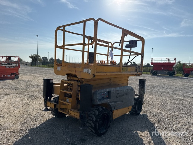 2011 Haulotte Compact12DX (Inoperable) Scissor Lift - Lift u obliku makaza: slika 4 2011 Haulotte Compact12DX (Inoperable) Scissor Lift - Lift u obliku makaza: slika 4