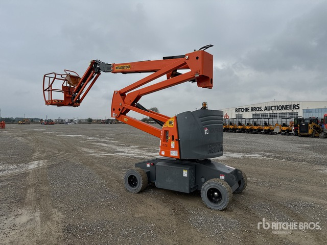 2011 Haulotte HA15IP Electric Articulating Boom Lift - Zglobna platforma: slika 4 2011 Haulotte HA15IP Electric Articulating Boom Lift - Zglobna platforma: slika 4