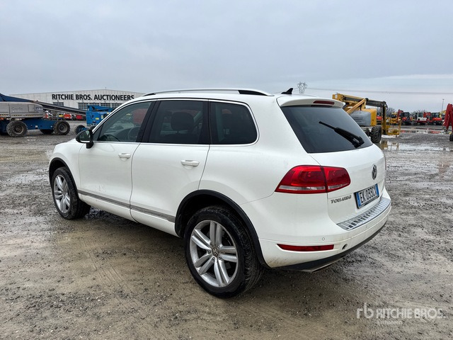 2011 Volkswagen Touareg SUV - SUV: slika 2 2011 Volkswagen Touareg SUV - SUV: slika 2