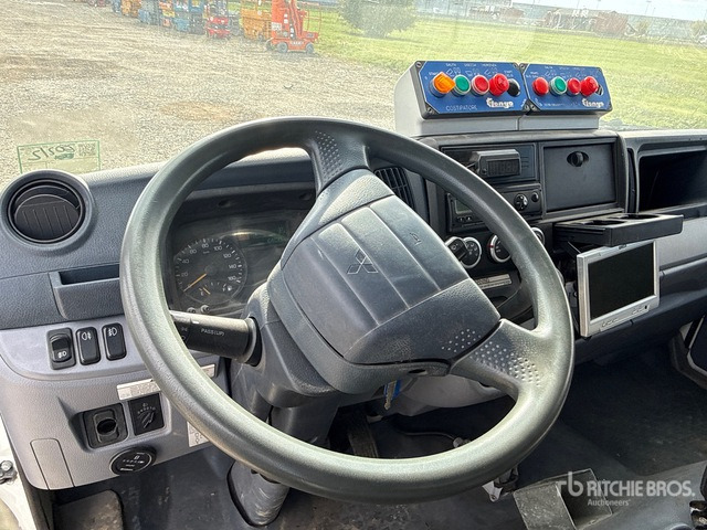 2015 Mitsubishi Fuso Canter 7C15 Van Truck - Kamion za smeće: slika 5 2015 Mitsubishi Fuso Canter 7C15 Van Truck - Kamion za smeće: slika 5