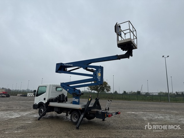 2015 Nissan Cabstar 35.12 2015 Socage DA 320 20 m on Bucket Truck - Vazdušna platforma montirana na kamion: slika 3 2015 Nissan Cabstar 35.12 2015 Socage DA 320 20 m on Bucket Truck - Vazdušna platforma montirana na kamion: slika 3