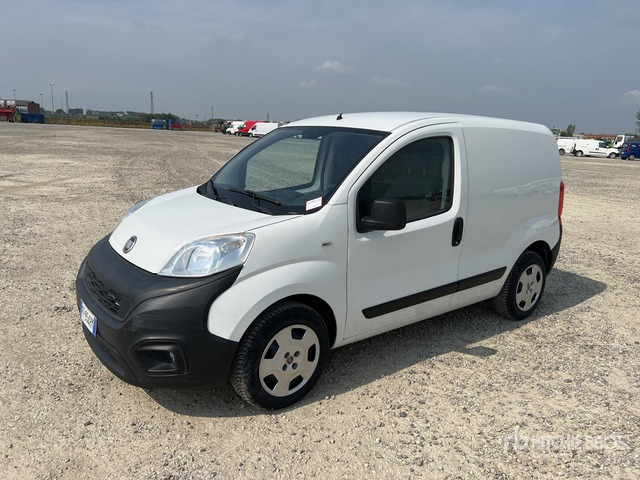 2016 Fiat Fiorino 1.3 MJT SX 16v Van Truck - Mali kombi: slika 2 2016 Fiat Fiorino 1.3 MJT SX 16v Van Truck - Mali kombi: slika 2