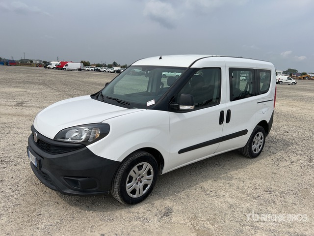 2018 Fiat Doblo CARGO COMBI 1.3 MJT 16V SX N1 Van Truck - Mali kombi: slika 3 2018 Fiat Doblo CARGO COMBI 1.3 MJT 16V SX N1 Van Truck - Mali kombi: slika 3