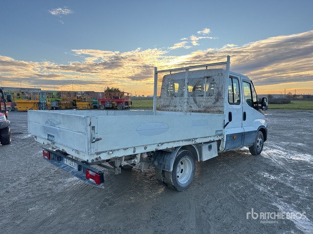 2019 Iveco Daily 35-150 Crew Cab Flatbed Truck - Kamion sa tovarnim sandukom: slika 3 2019 Iveco Daily 35-150 Crew Cab Flatbed Truck - Kamion sa tovarnim sandukom: slika 3