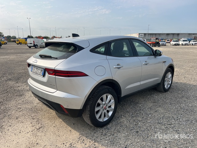 2019 Jaguar E-Pace D150 Automobile - Automobil: slika 3 2019 Jaguar E-Pace D150 Automobile - Automobil: slika 3
