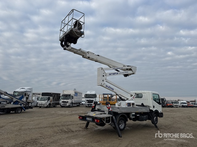2020 Nissan Cabstar 35.13 2020 Oil&Steel Snake 2010 Plus ... Bucket Truck - Vazdušna platforma montirana na kamion: slika 3 2020 Nissan Cabstar 35.13 2020 Oil&Steel Snake 2010 Plus ... Bucket Truck - Vazdušna platforma montirana na kamion: slika 3