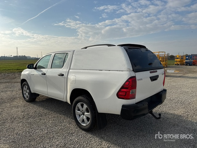 2020 Toyota Hilux Crew Cab Pickup - Pikap: slika 4 2020 Toyota Hilux Crew Cab Pickup - Pikap: slika 4