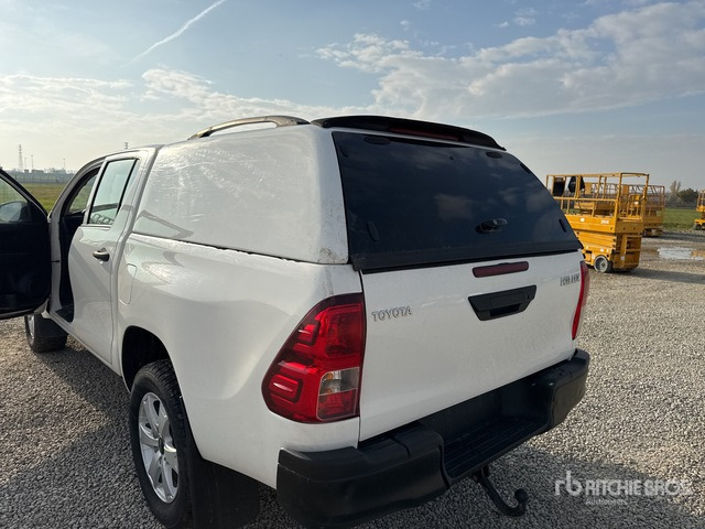 2020 Toyota Hilux Crew Cab Pickup - Pikap: slika 5 2020 Toyota Hilux Crew Cab Pickup - Pikap: slika 5