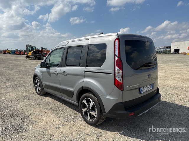 2021 Ford Tourneo Connect 5 seats Van Truck - Mali kombi: slika 4 2021 Ford Tourneo Connect 5 seats Van Truck - Mali kombi: slika 4