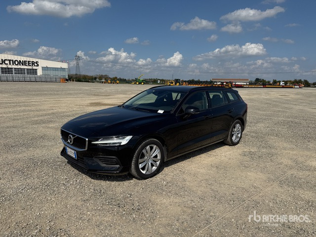 2021 Volvo V60 SW B4 D AUTOM. MOMENTUM BUSINESS Automobile - Automobil: slika 1 2021 Volvo V60 SW B4 D AUTOM. MOMENTUM BUSINESS Automobile - Automobil: slika 1