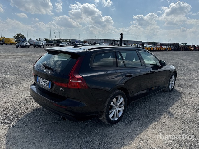 2021 Volvo V60 SW B4 D AUTOM. MOMENTUM BUSINESS Automobile - Automobil: slika 4 2021 Volvo V60 SW B4 D AUTOM. MOMENTUM BUSINESS Automobile - Automobil: slika 4