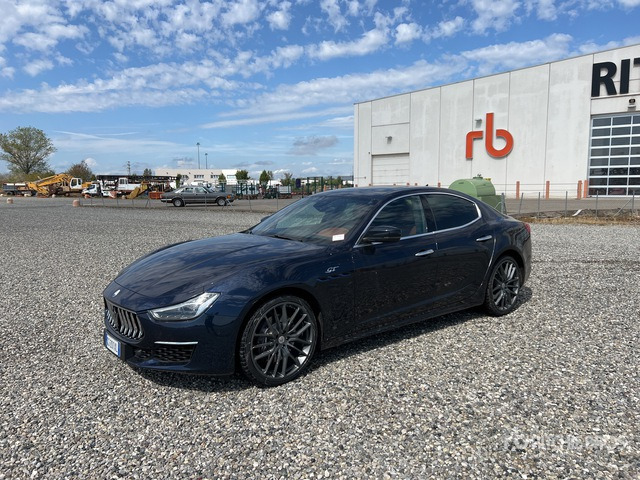 2022 Maserati Ghibli 2.0 330CV 48V MHEV GT AUTO Automobile - Automobil: slika 2 2022 Maserati Ghibli 2.0 330CV 48V MHEV GT AUTO Automobile - Automobil: slika 2