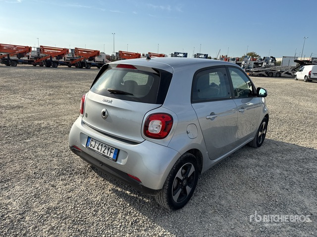 2022 SMART EQ BERLINA EQ 60KW PASSION Automobile - Automobil: slika 4 2022 SMART EQ BERLINA EQ 60KW PASSION Automobile - Automobil: slika 4