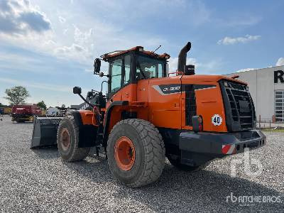 DOOSAN DL300-5 - Utovarivač točkaš: slika 2 DOOSAN DL300-5 - Utovarivač točkaš: slika 2