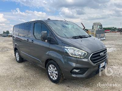 FORD TRANSIT CUSTOM 300 L1H1 TIT 2.0 ECOBLUE ... - Kamion sa zatvorenim sandukom: slika 4 FORD TRANSIT CUSTOM 300 L1H1 TIT 2.0 ECOBLUE ... - Kamion sa zatvorenim sandukom: slika 4