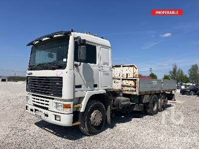 VOLVO F12 6x2 (Inoperable) - Kamion sa tovarnim sandukom: slika 1 VOLVO F12 6x2 (Inoperable) - Kamion sa tovarnim sandukom: slika 1