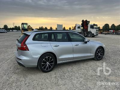 VOLVO V60 SW D3 GEARTRONIC BUSINESS 2.0 150CV - Automobil: slika 3 VOLVO V60 SW D3 GEARTRONIC BUSINESS 2.0 150CV - Automobil: slika 3