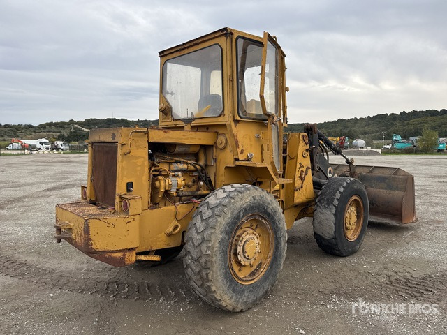 1986 Cat IT12 Chargeuse Sur Pneus (Inoperable) Wheel Loader - Utovarivač točkaš: slika 3 1986 Cat IT12 Chargeuse Sur Pneus (Inoperable) Wheel Loader - Utovarivač točkaš: slika 3