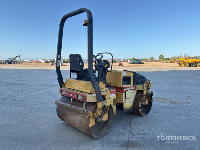 1995 Dynapac CC142 Compacteur Vibrant Tandem (Inop ... Double Drum Roller - Valjak za puteve: slika 4 1995 Dynapac CC142 Compacteur Vibrant Tandem (Inop ... Double Drum Roller - Valjak za puteve: slika 4